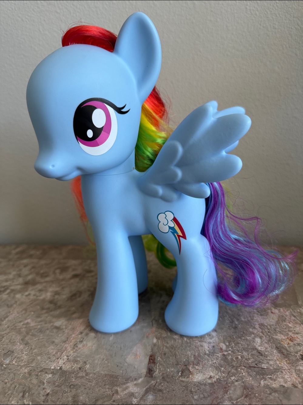 Hasbro My Little Pony Figure Rainbow Dash blue 8”